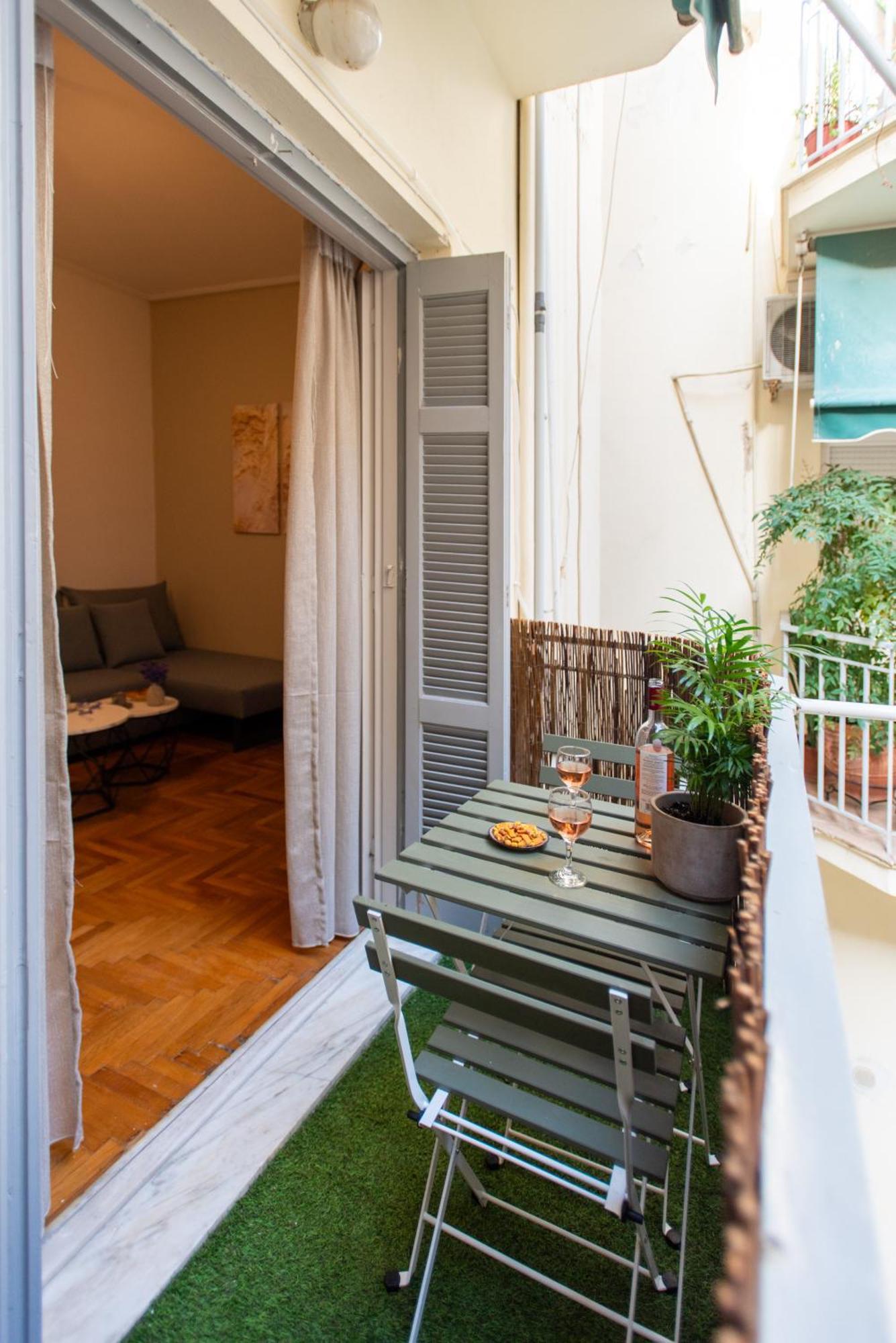 Relax Apartment Under Acropolis Athens Exterior photo